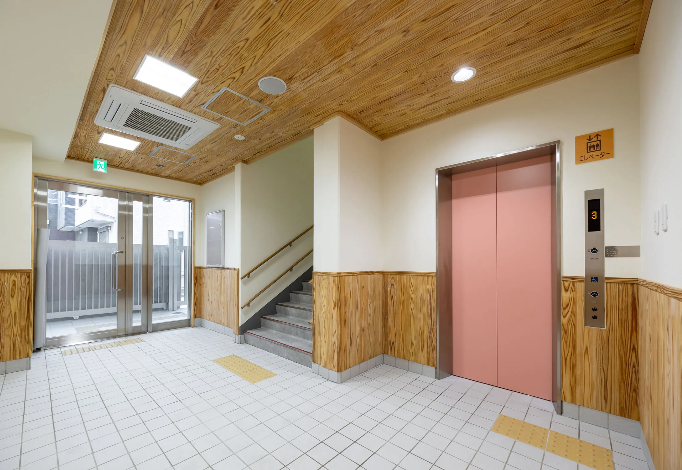 屋内